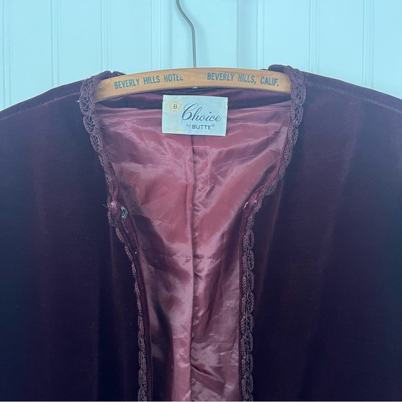 Vintage Velvet Jacket Maroon Burgundy Embellished Victorian 70s Pockets Fancy - Picture 9 of 15